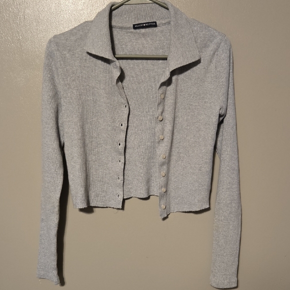 Brandy Melville Light Gray Cardigan - Picture 3 of 6